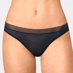 Triumph Tai Slip Infinite Sensation