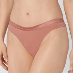 Triumph High Leg String Aura Spotlight