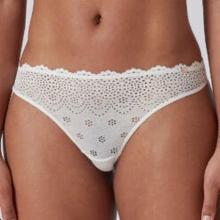 Skiny Cheeky String Bamboo Lace
