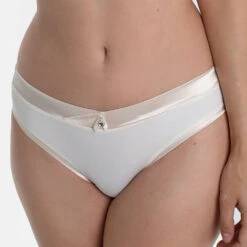 Sassa Slip Shiny Sustainable